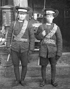 《百年警察之武汉1911》》